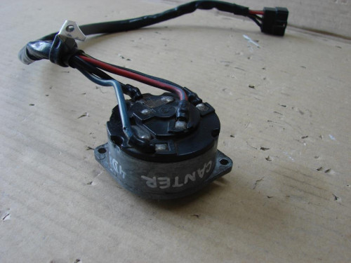 CANTER-4D33-3.jpg