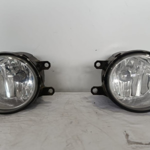 TUMAN-81210-0W050-RL-ZVW40-4