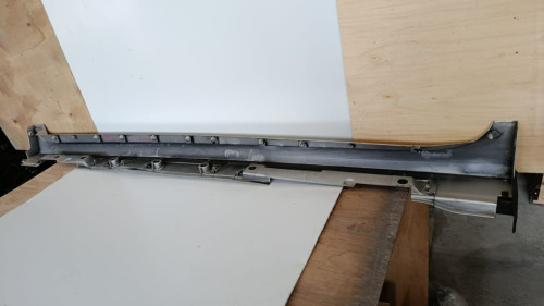 POROG-R-75850-47020-ZVW41-3.jpg