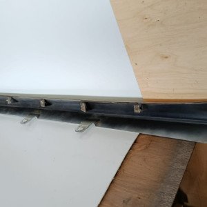 POROG-R-76853-8A00A-SNE12-4